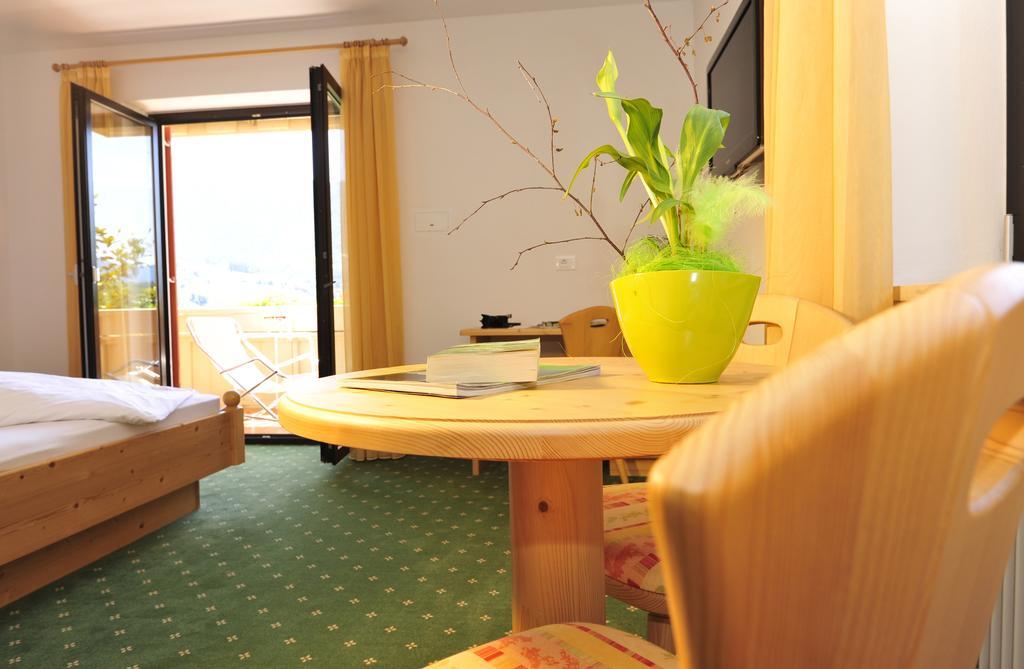 Hotel Weger Tirolo Esterno foto